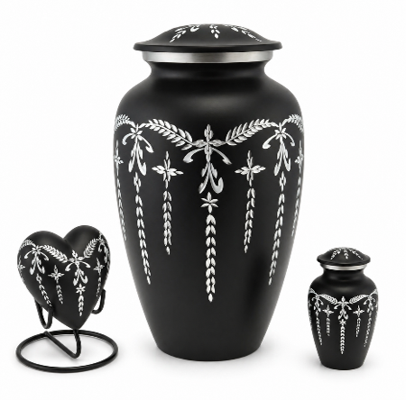 Eternal Lace – Zwarte Sierurnenset
