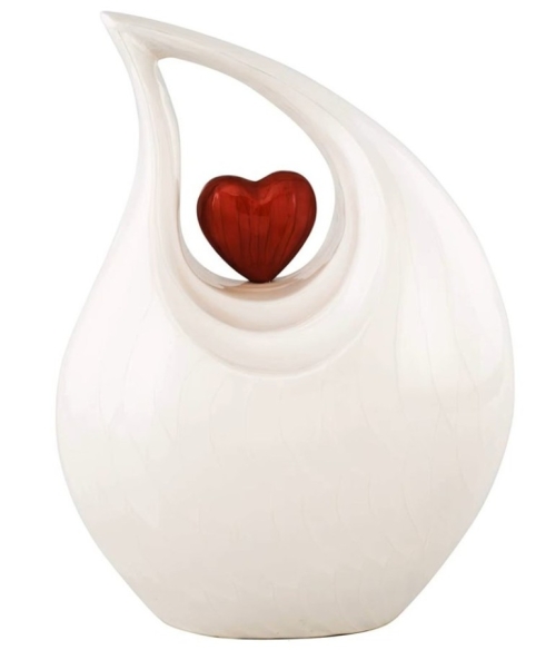 Parelwitte urn met rood hart